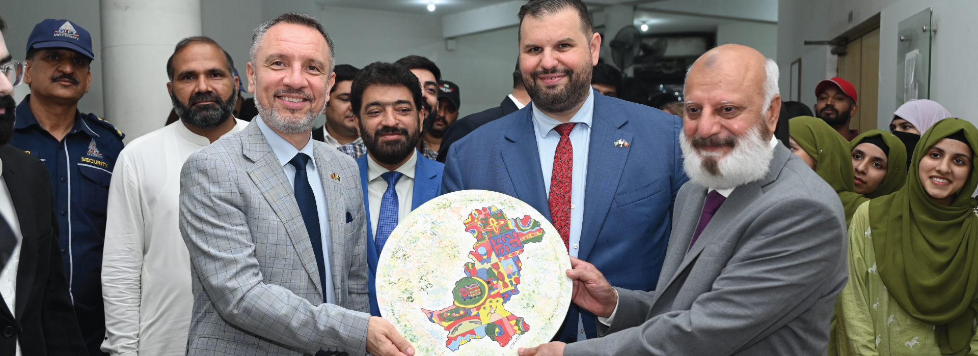 GIFT University Honored Guests with Creative Tribute by SFADA